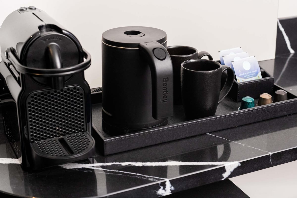 Hypo-allergenic bedding, in-room safe, desk, laptop workspace