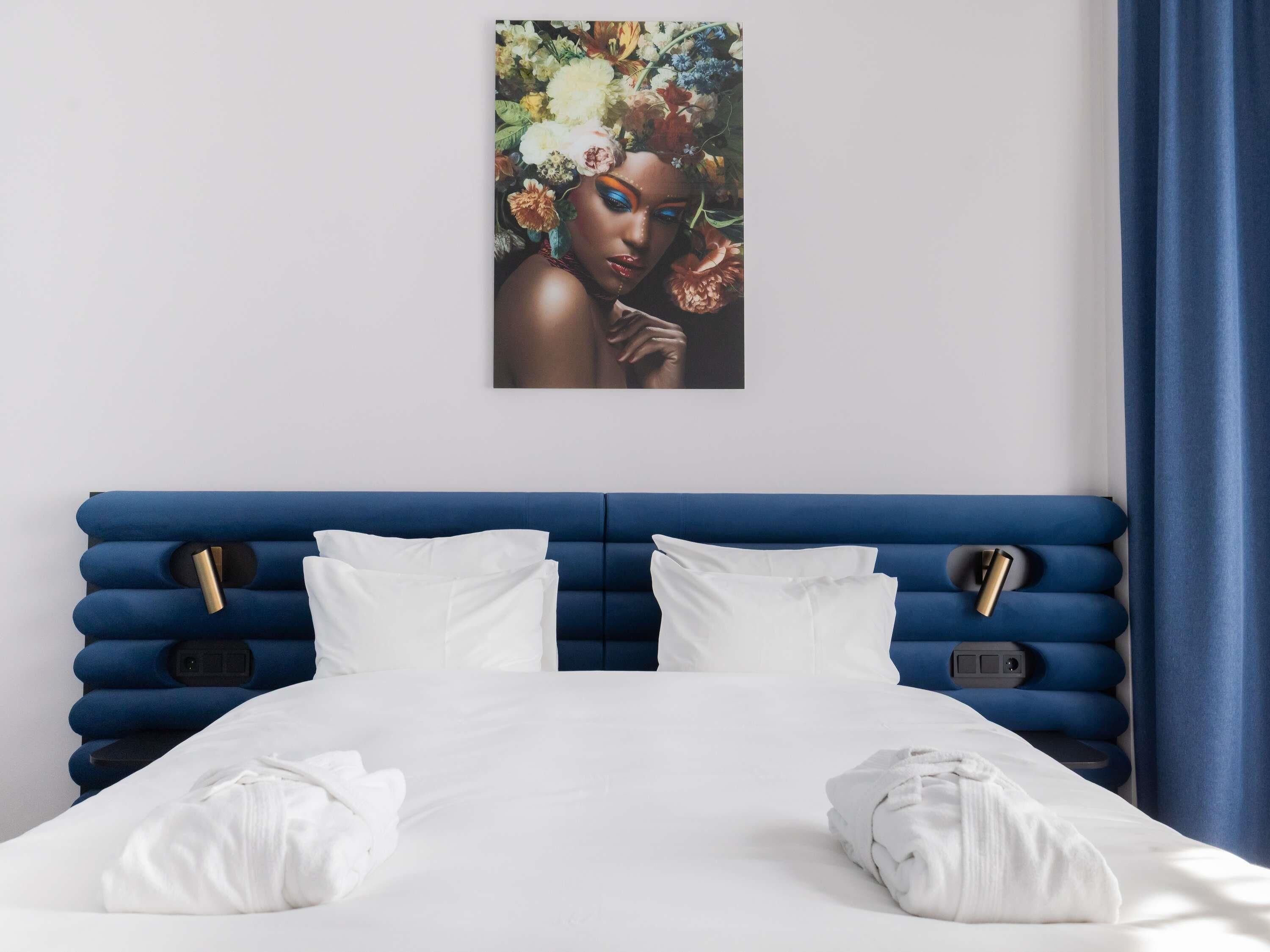 Suite (Tribe Extra) | Biancheria da letto ipoallergenica, una cassaforte in camera