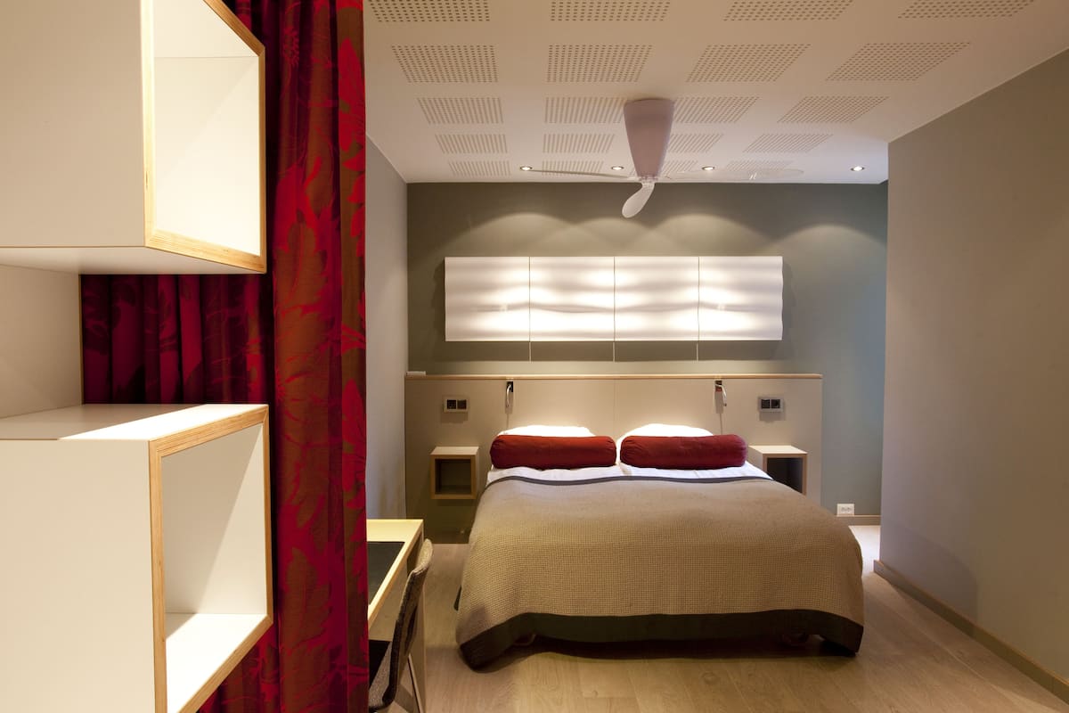 Queen Room | Premium bedding, Select Comfort beds, individually decorated, desk