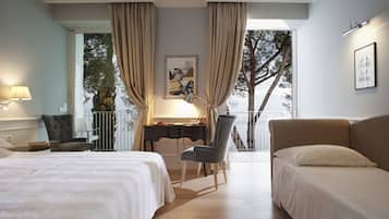 Family Room, Sea View | Living area