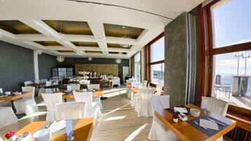 Gratis frukostbuffé varje dag