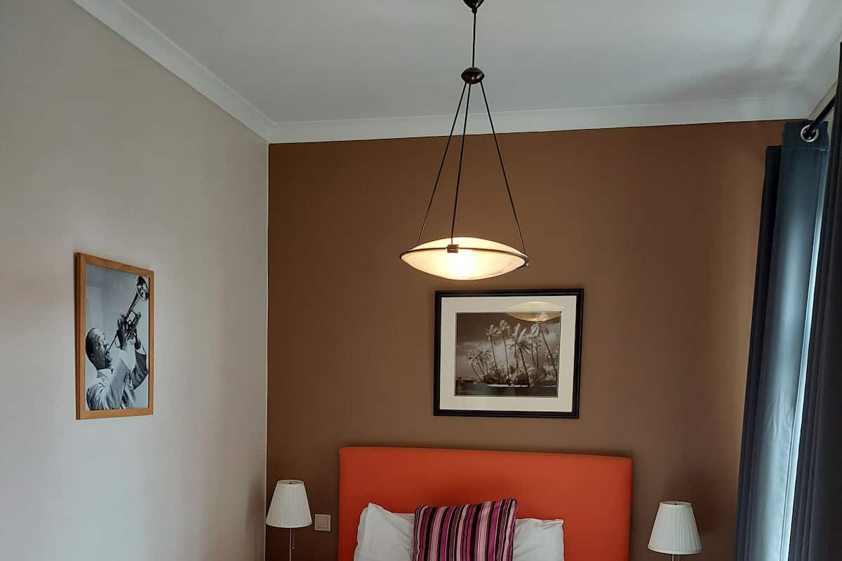 1 bedroom, individually furnished, desk, laptop workspace