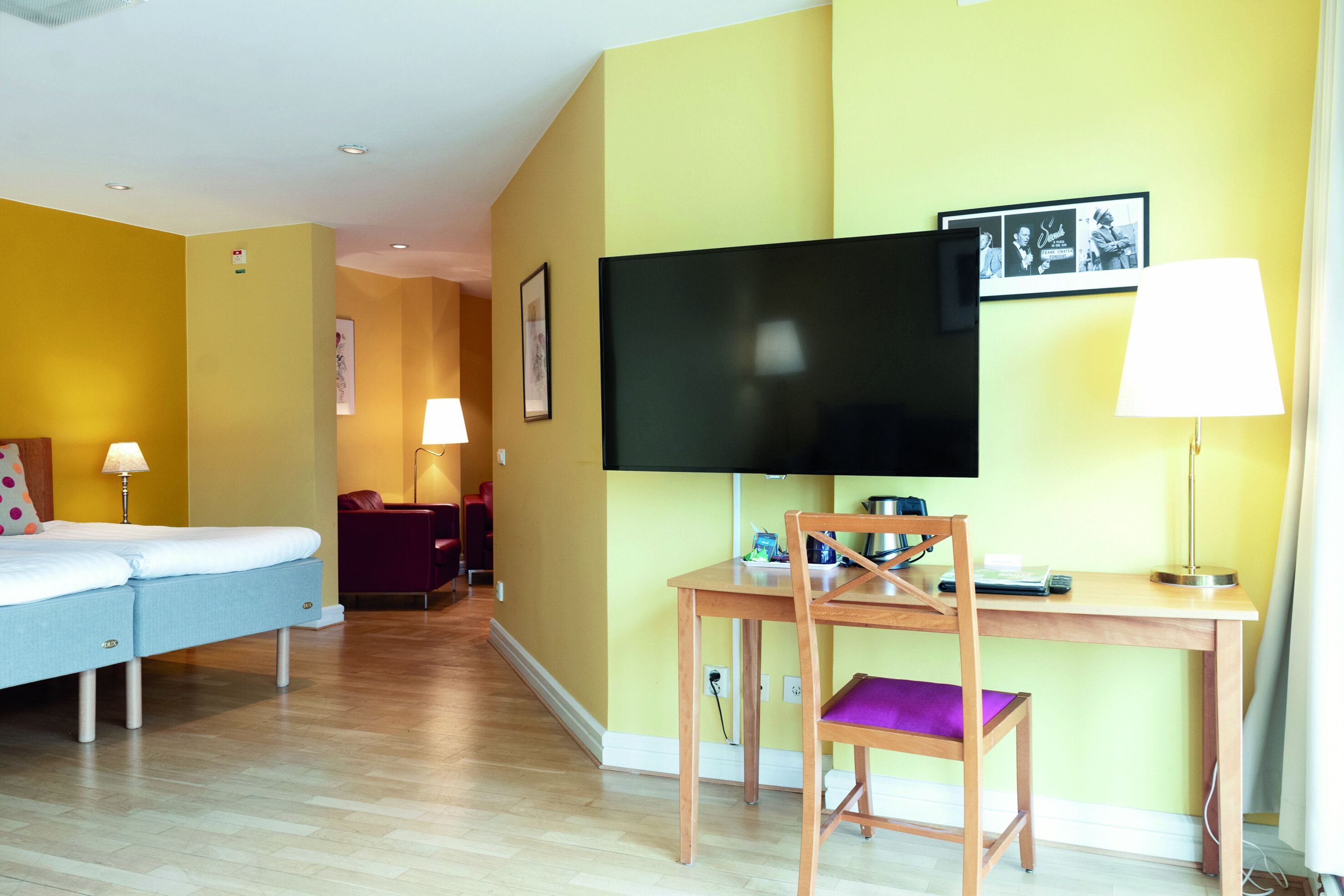deluxe twin room | individually decorated, individually furnished, soundproofing