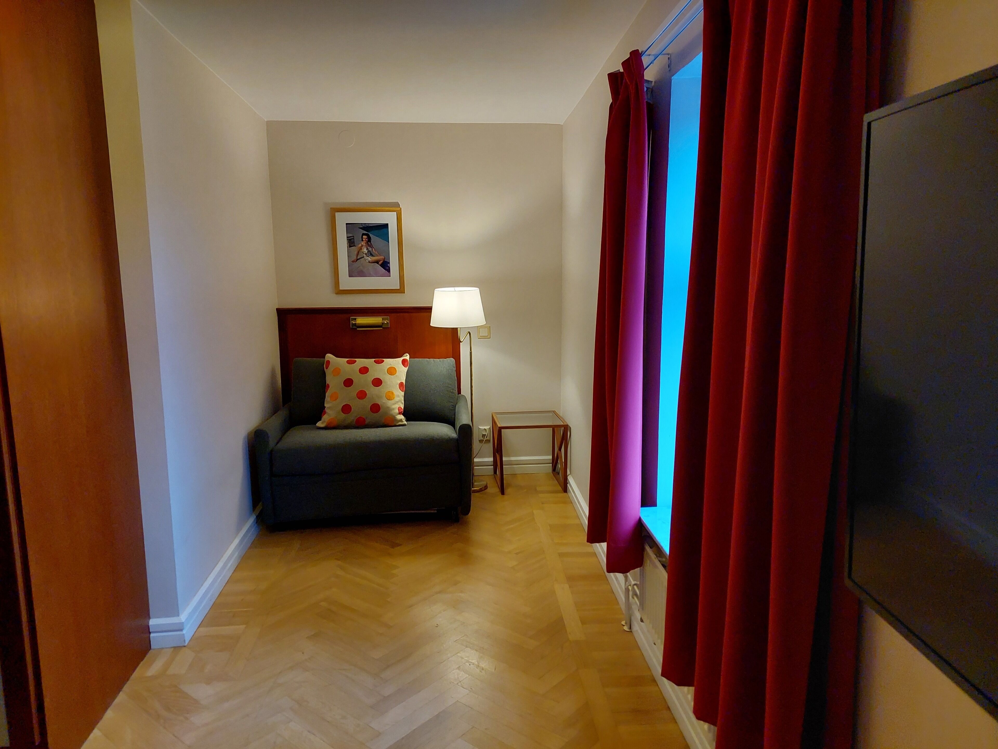 deluxe twin room | individually decorated, individually furnished, soundproofing
