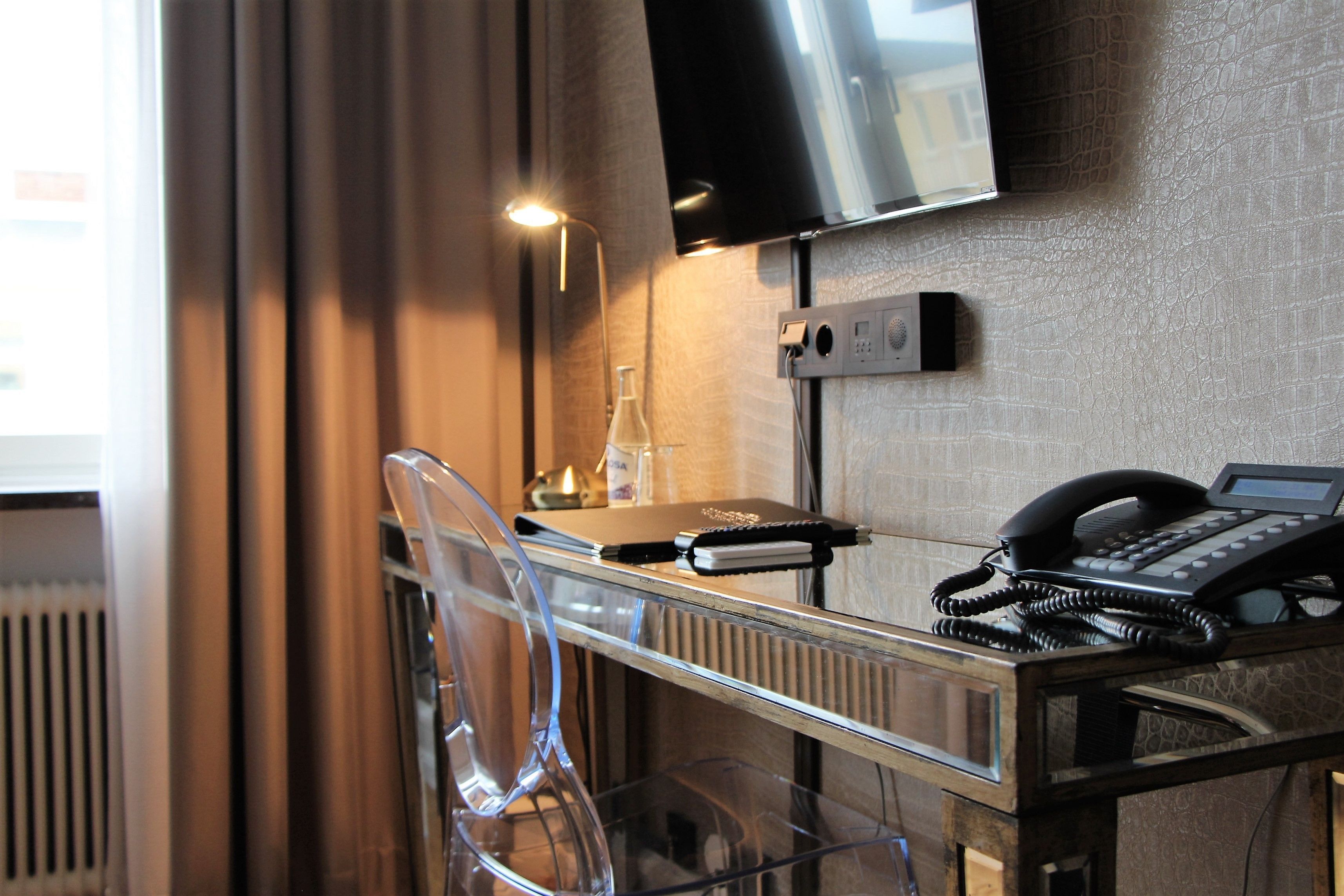 1 bedroom, pillow-top beds, individually decorated, desk