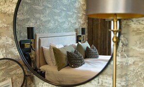 Junior Suite, 1 King Bed