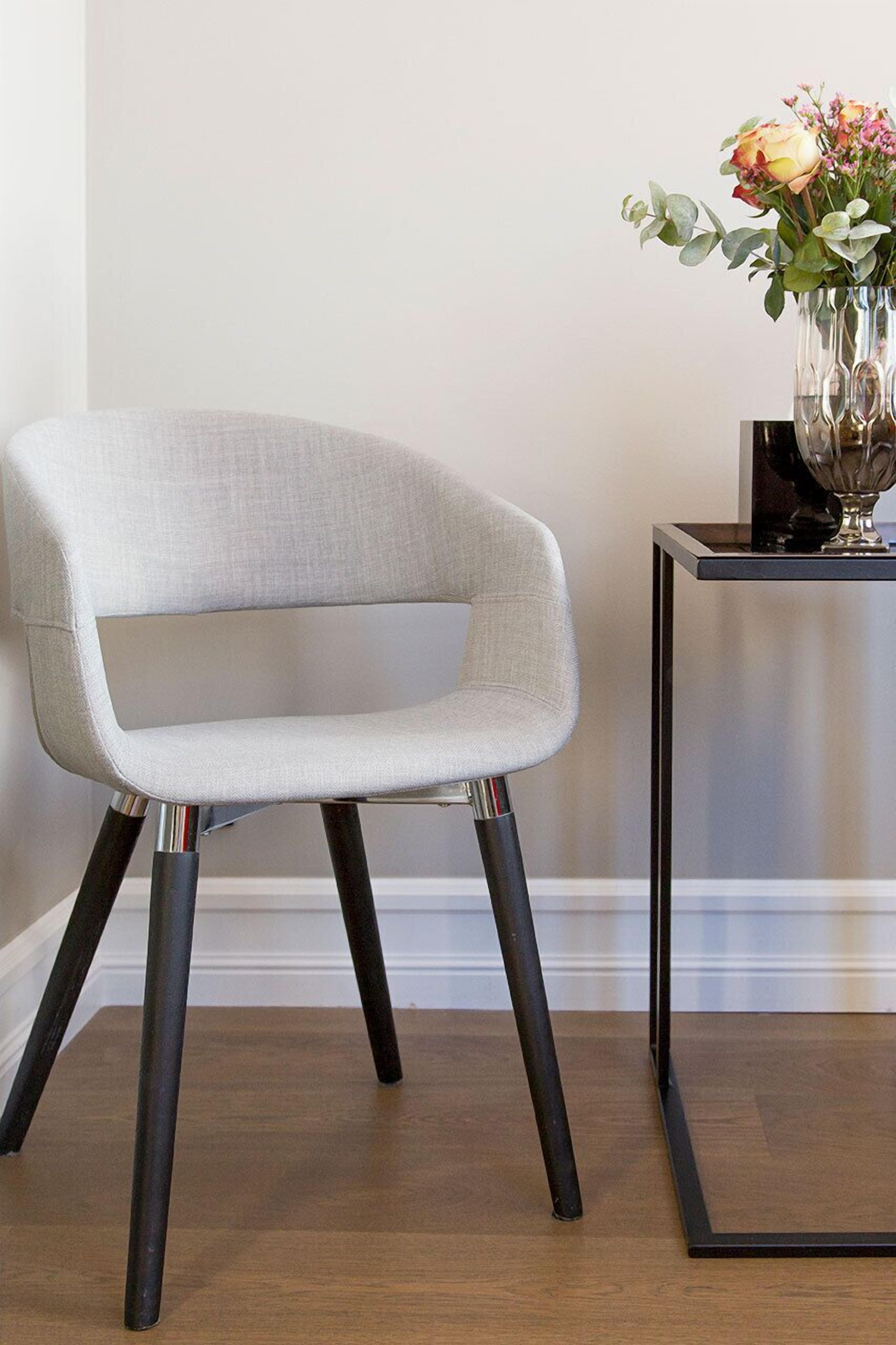 single room | 1 bedroom, pillow-top beds, individually decorated, desk