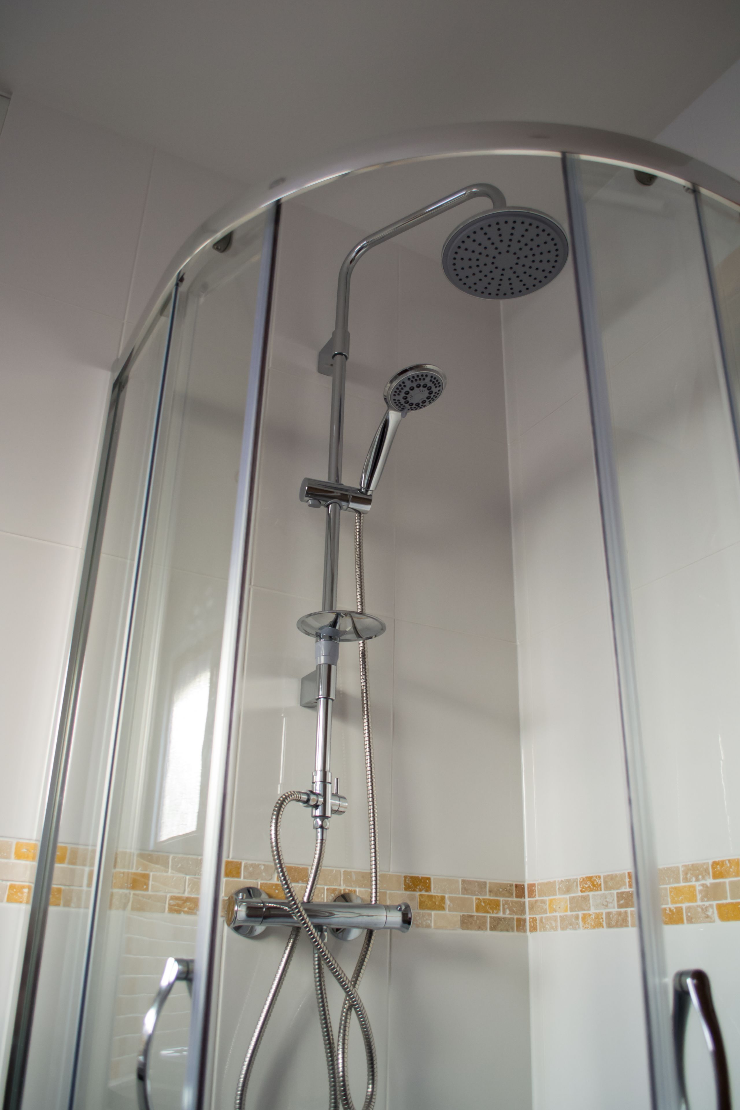 1 bedroom, desk, free wifi, bed sheets