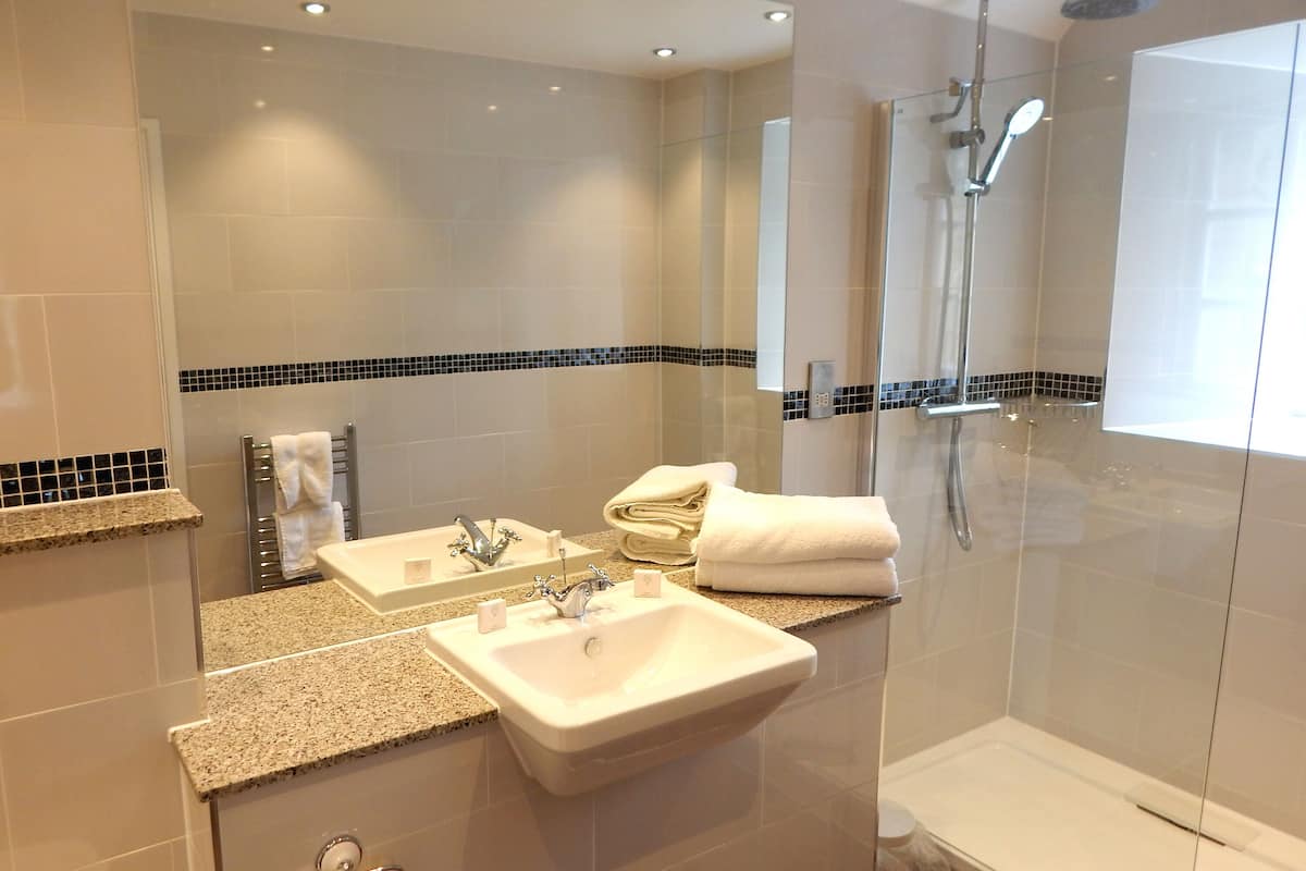 room (four poster ) | bathroom | free toiletries, hair dryer, towels