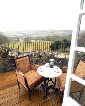 Four Poster Room with Balcony | Balcony - Tulloch Castle Hotel (Dingwall)