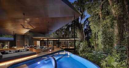Silky Oaks Lodge