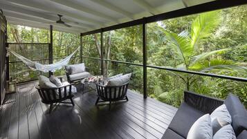 Treehouse Premium | Balcony