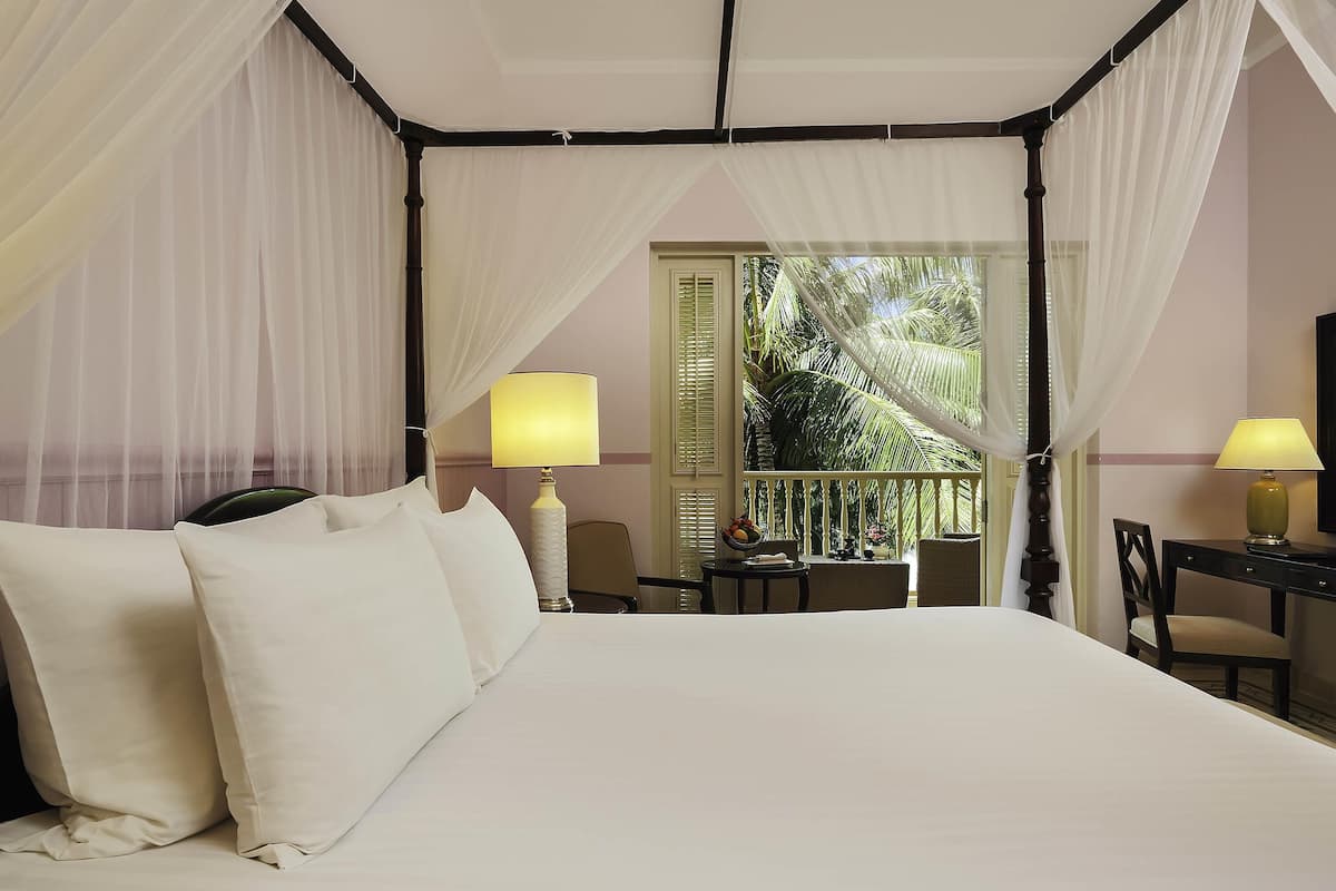 Premier Double Room, Garden Area | Premium bedding, down comforters, minibar, in-room safe