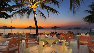 2 restaurants servant le petit déjeuner