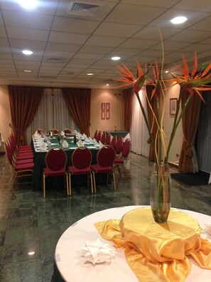 สถานที่จัดงานประชุม