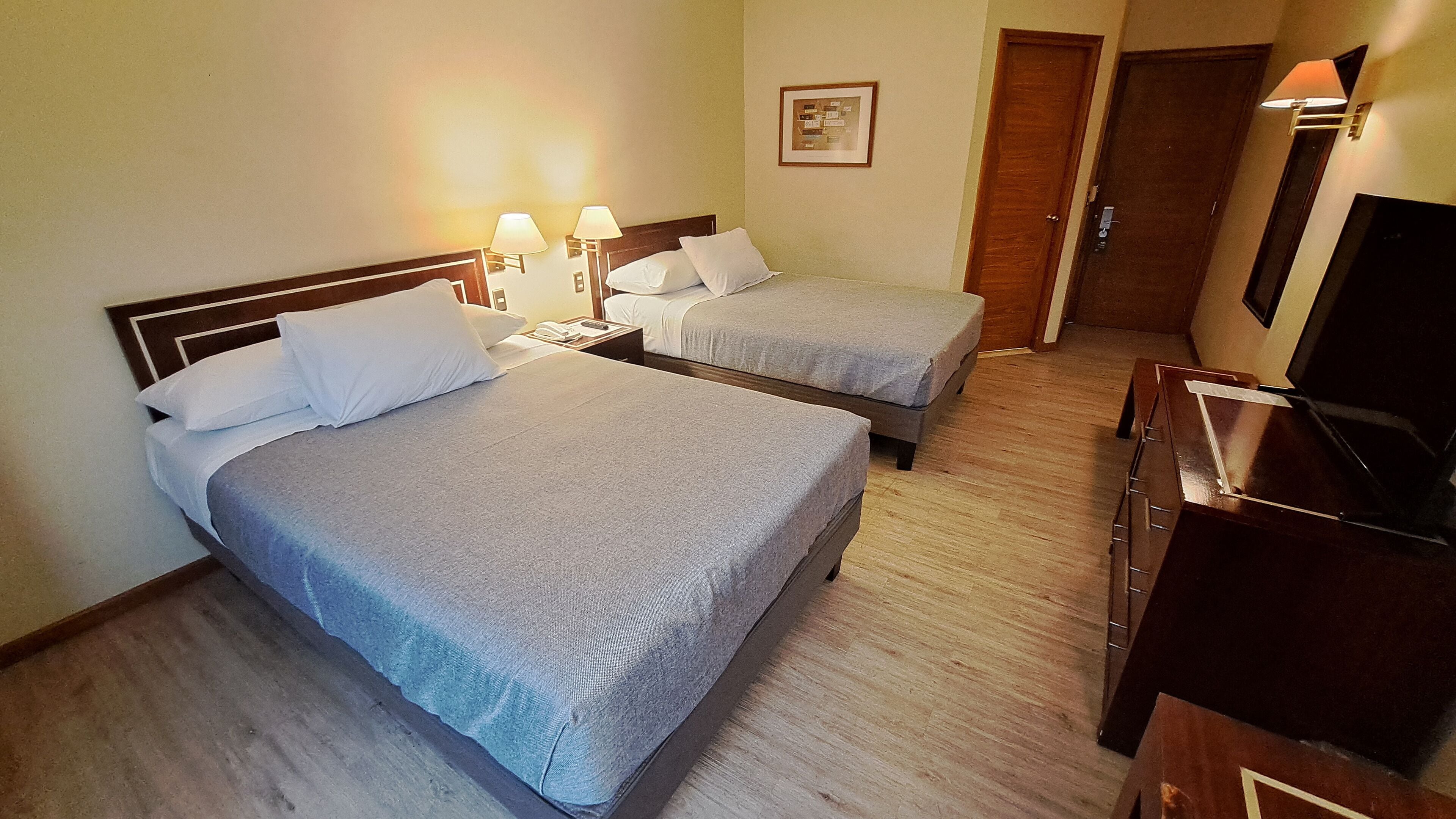 standard double room | 1 bedroom, premium bedding, minibar, in-room safe