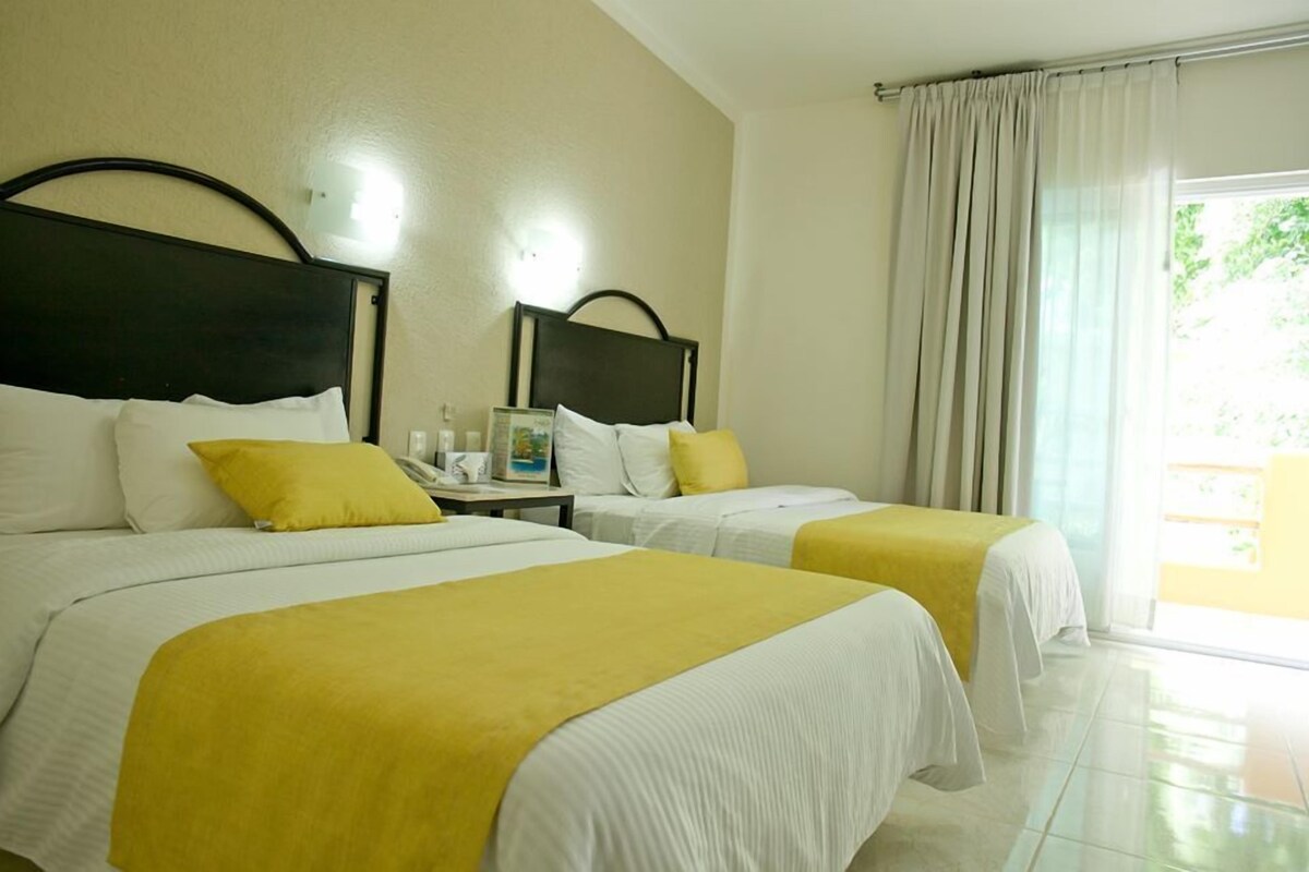 Premium bedding, minibar, in-room safe, laptop workspace
