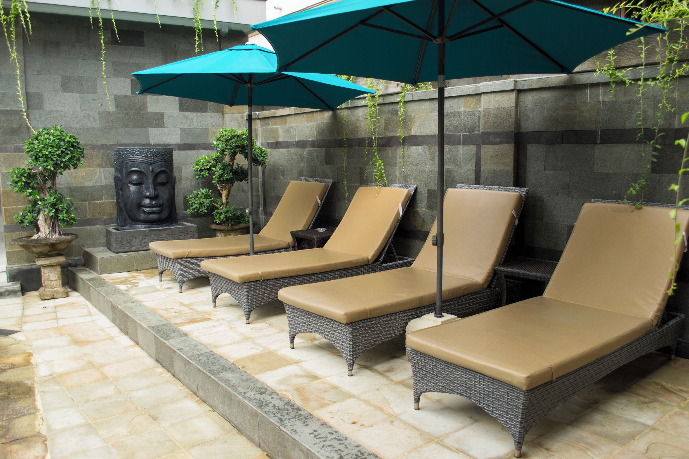 Sundeck