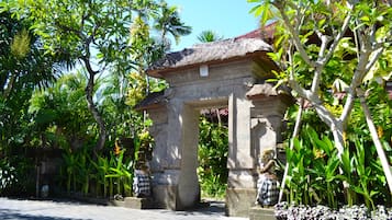 Fachada da propriedade
