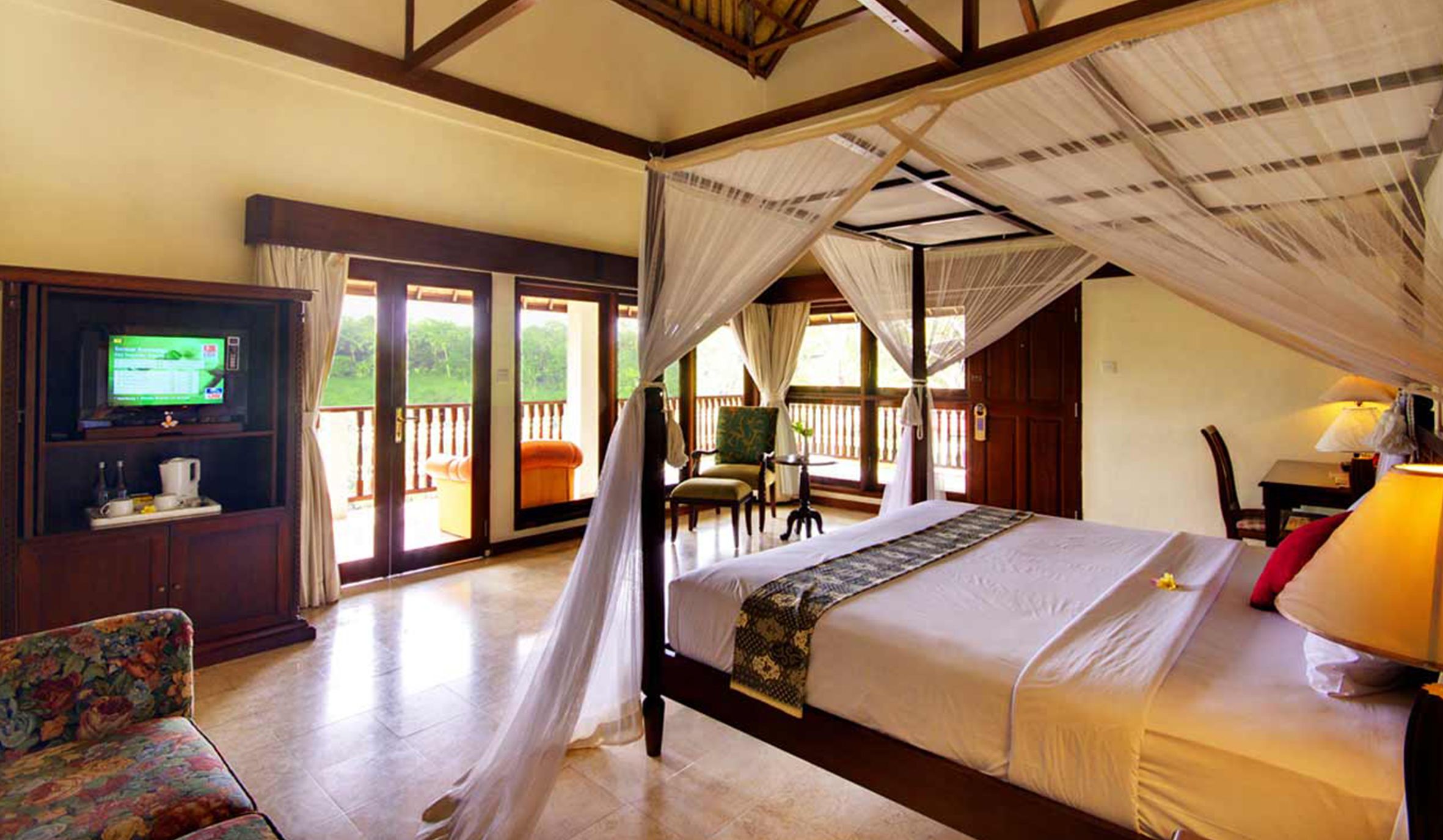 standard double room, 1 bedroom | premium bedding, minibar, in-room safe, iron/ironing board