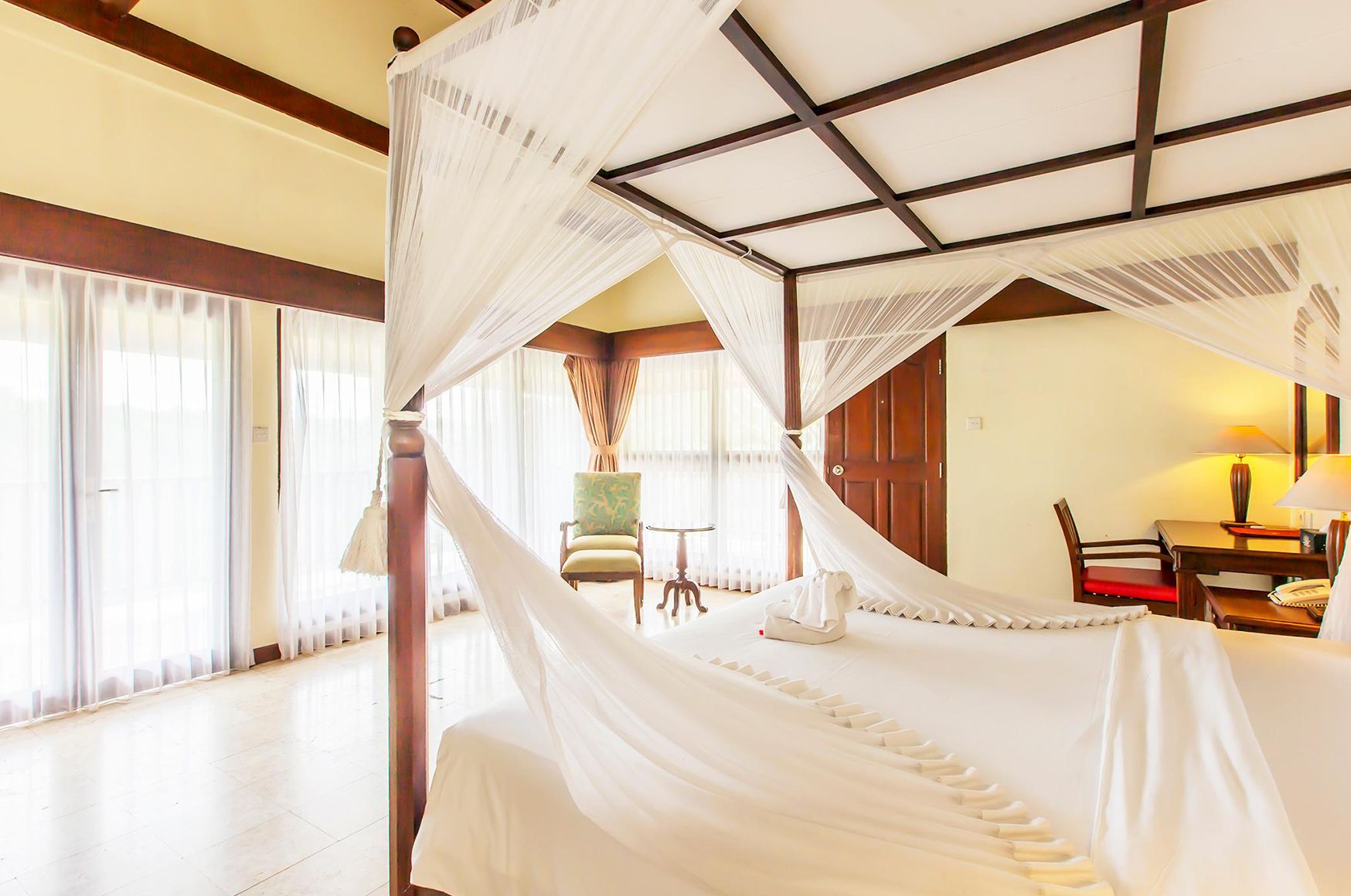 standard double room, 1 bedroom | premium bedding, minibar, in-room safe, iron/ironing board