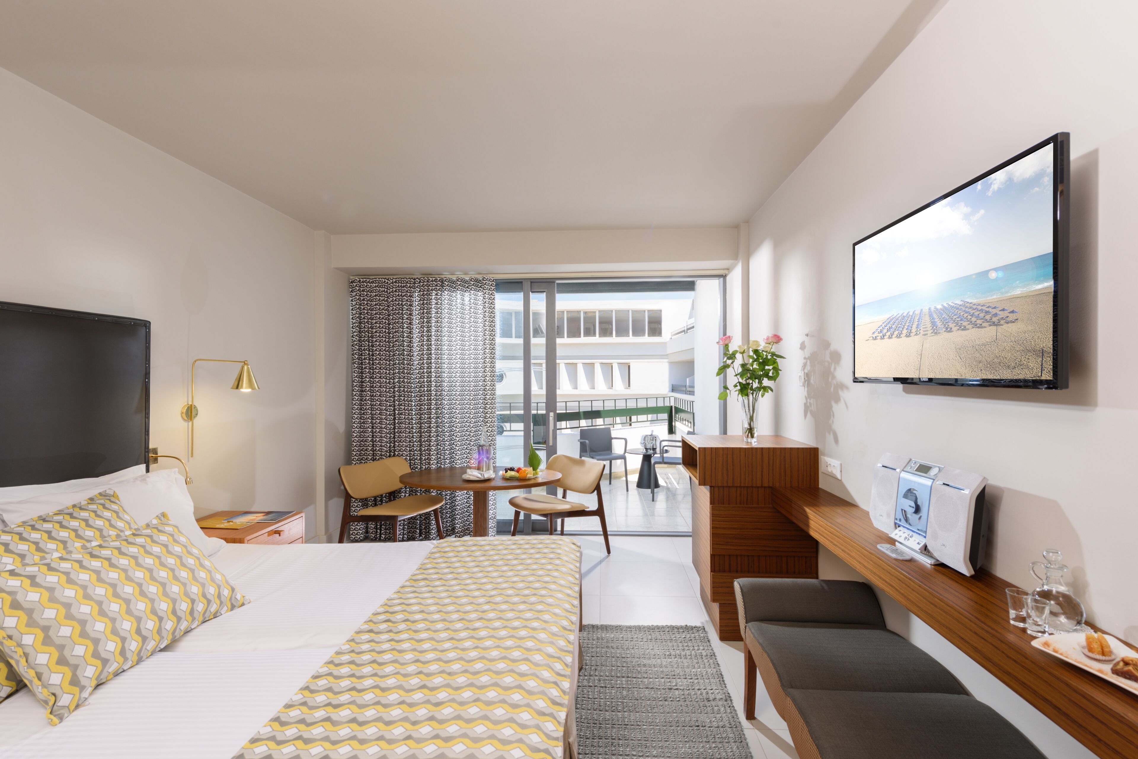 Premium bedding, minibar, in-room safe, desk