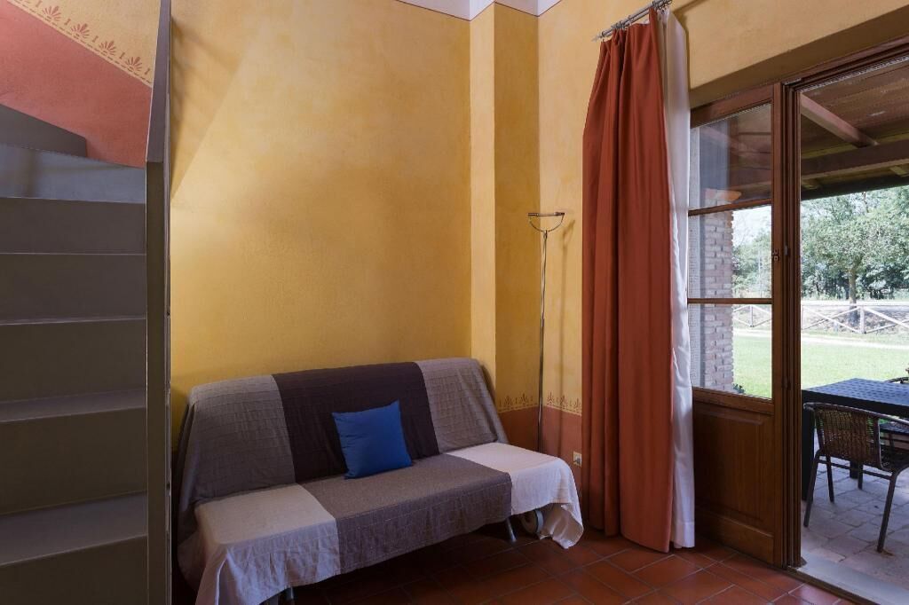 Oleskelualue | LED-televisio, ensi-iltaelokuvia