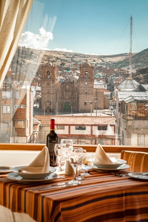 Breakfast, lunch and dinner served - Hacienda Puno (Puno)