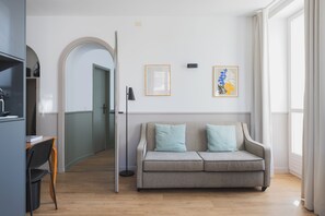 Televisión de pantalla plana, oficina