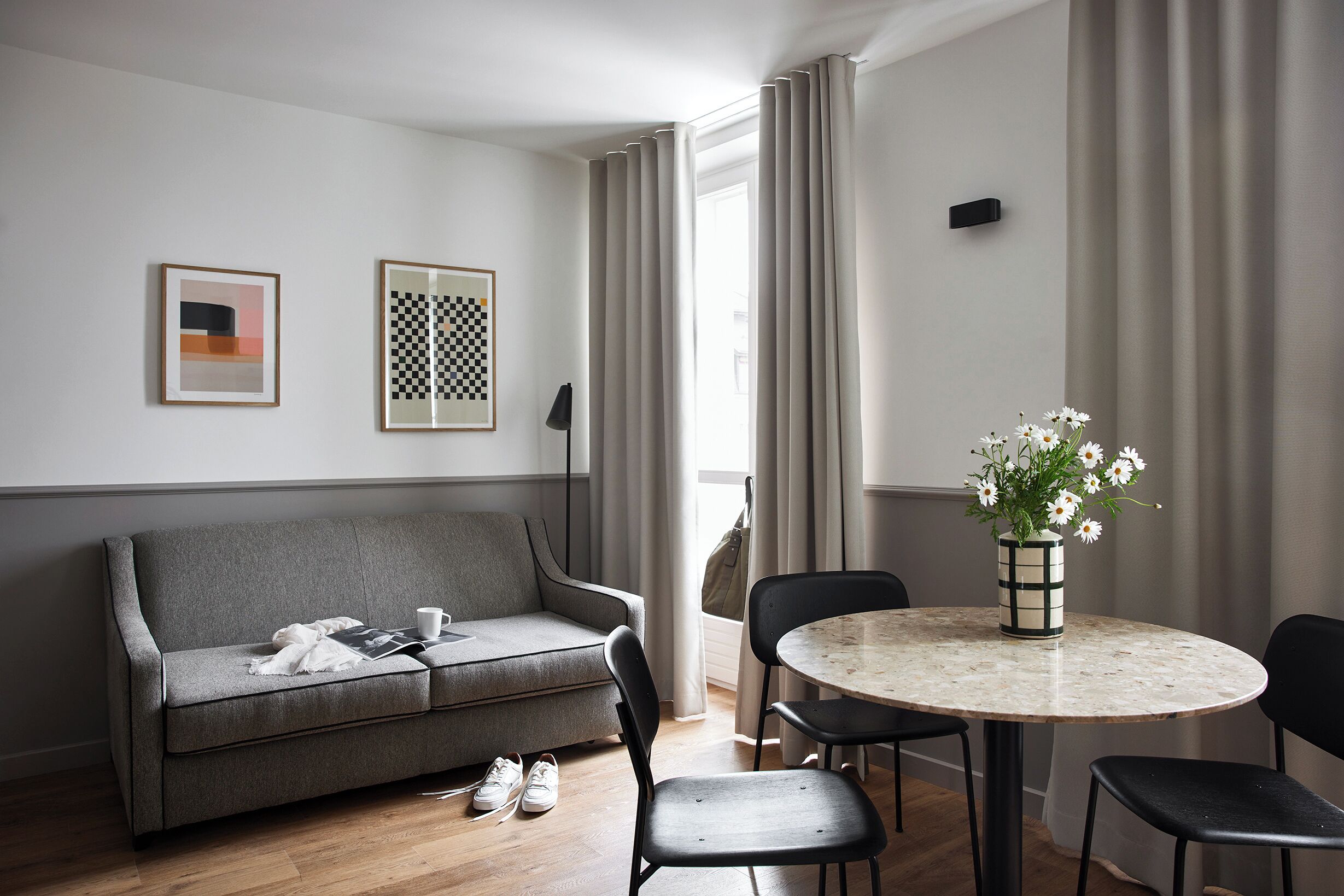 Photo - Base Lausanne - Contactless Check in