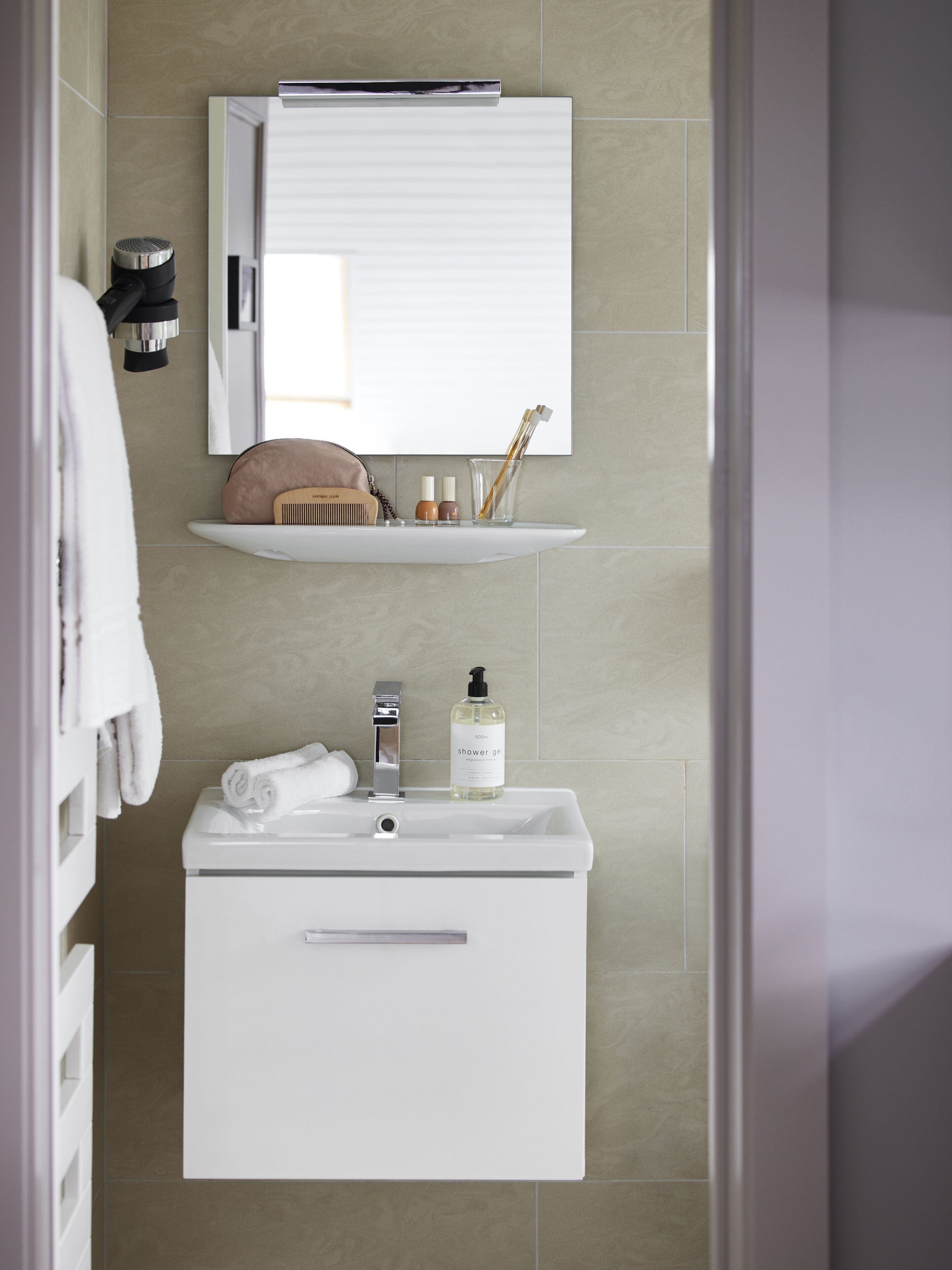 Photo - Base Lausanne - Contactless Check in