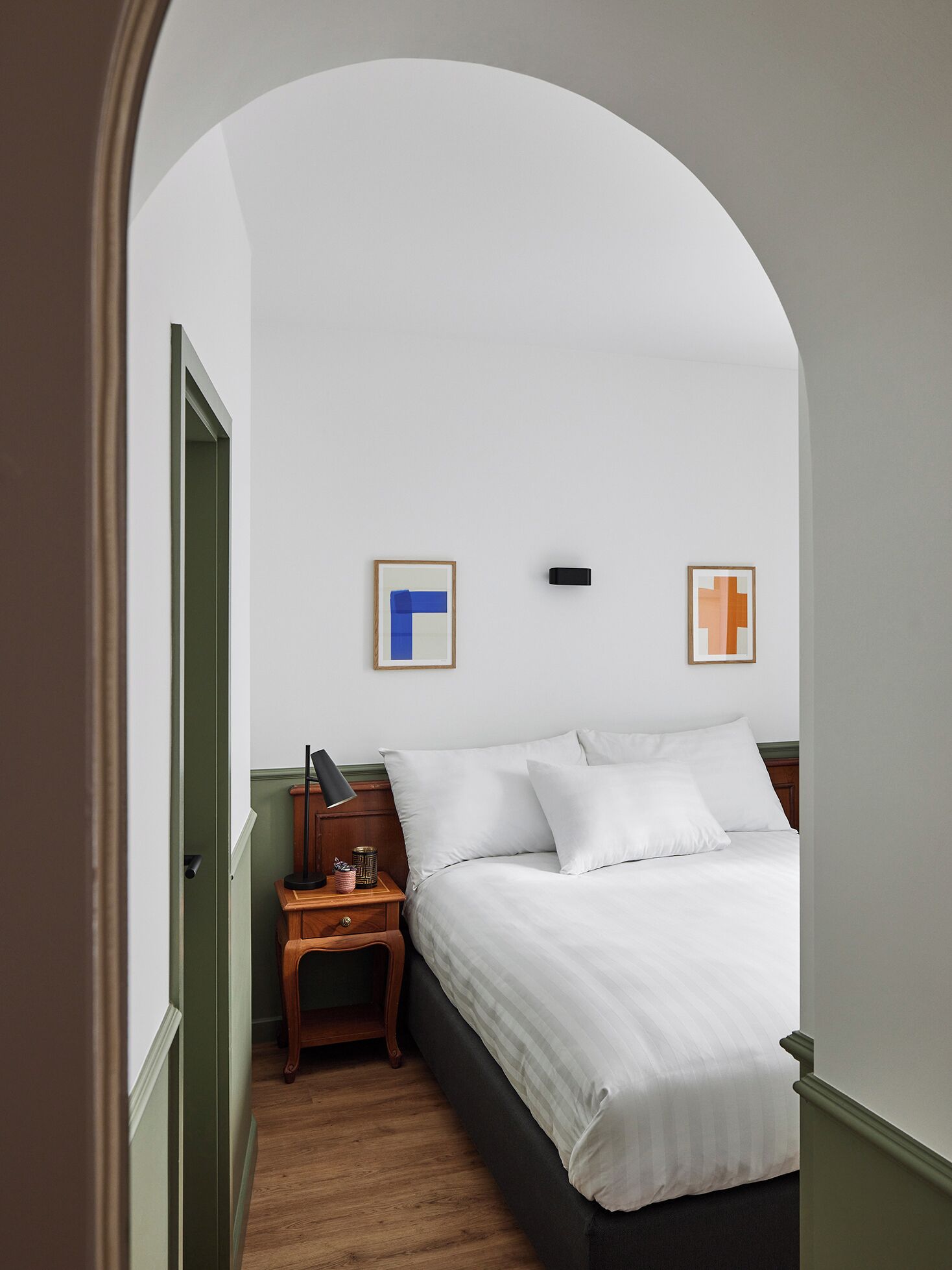 Photo - Base Lausanne - Contactless Check in