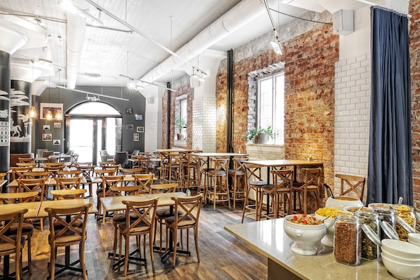 Desayuno buffet incluido todos los días