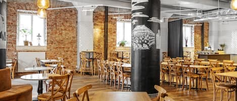 Breakfast, lunch and dinner served