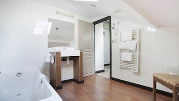 Amenidades de baño gratuitas y toallas