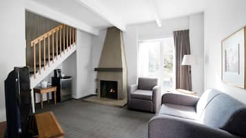 Suite Deluxe - à l'extérieur du pavillon principal | Coin séjour