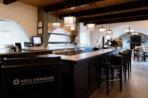 Bar (en la propiedad)