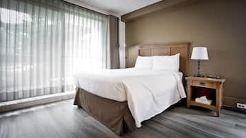 Regular room - main pavilion | Premium bedding, desk, blackout drapes, iron/ironing board