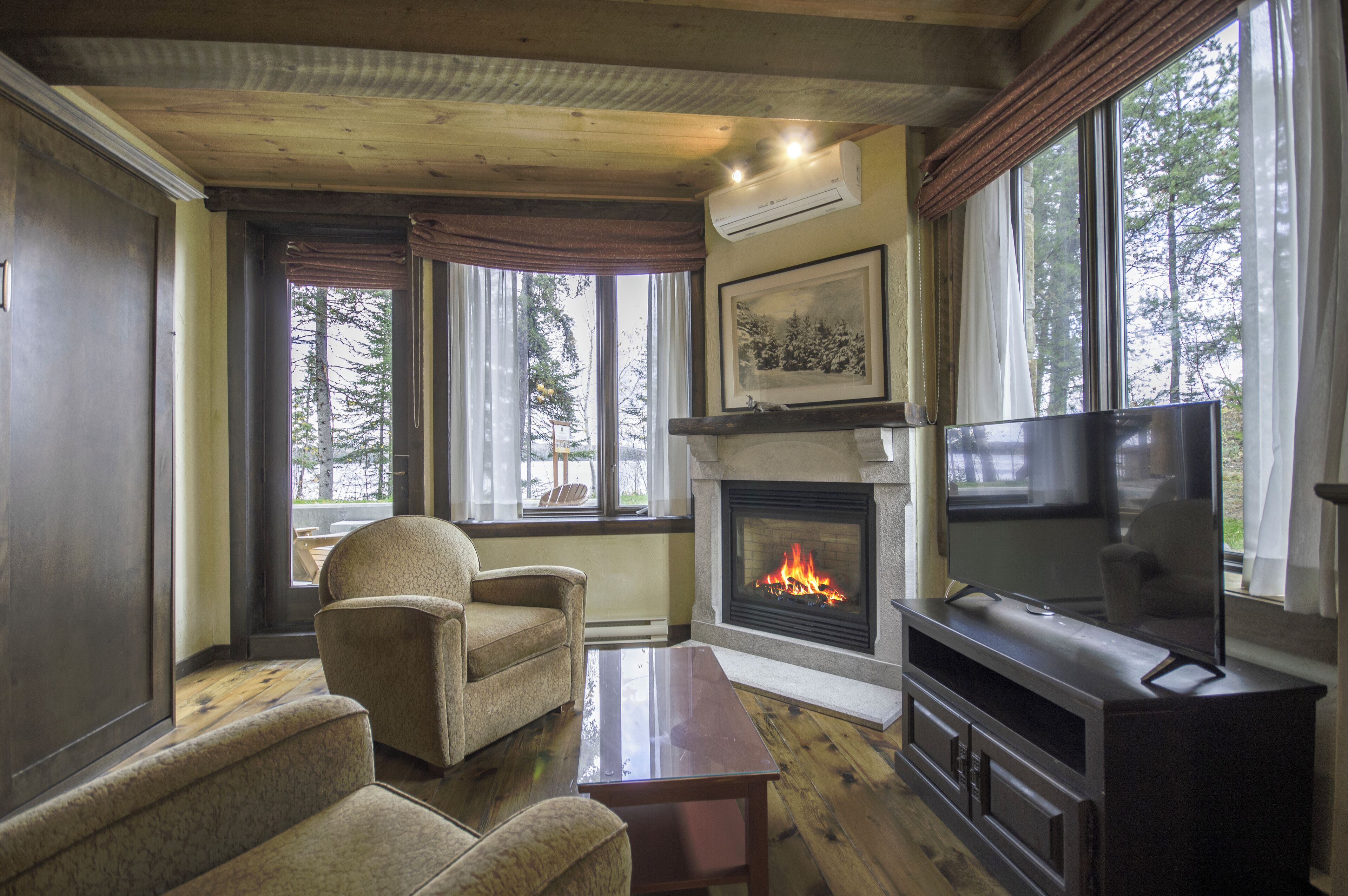 condo classique | living area | plasma tv, table football, ping pong, books