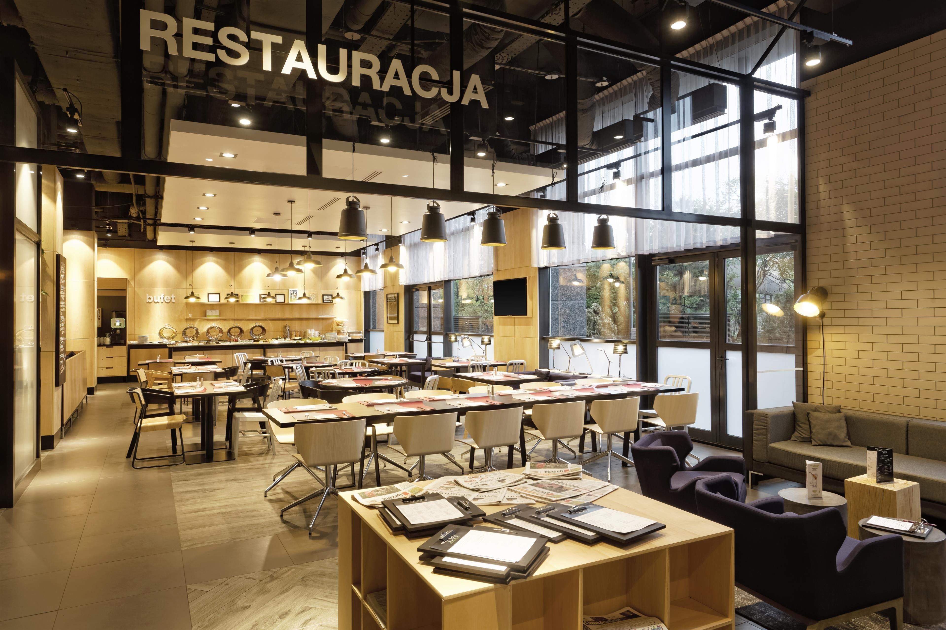 breakfast, lunch, dinner served; local and international cuisine