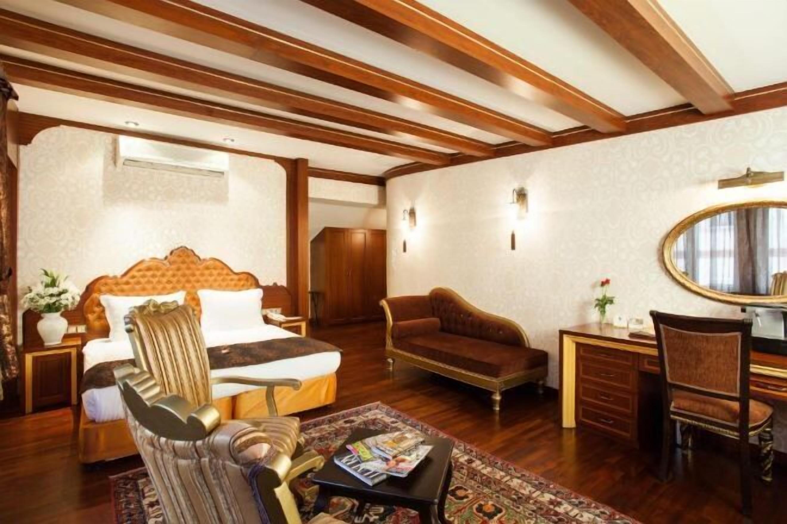 Premium bedding, minibar, in-room safe, desk