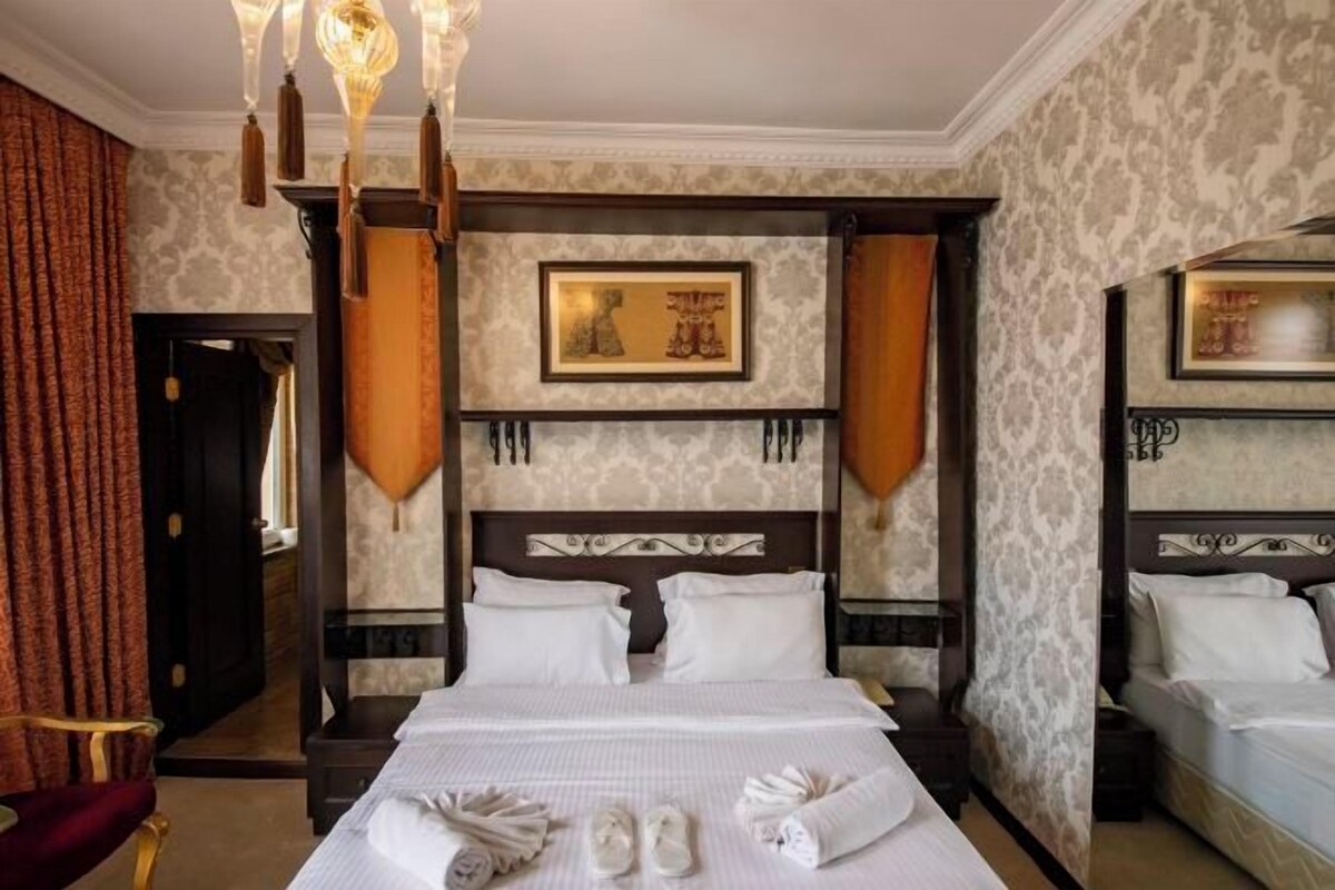 Premium bedding, minibar, in-room safe, desk