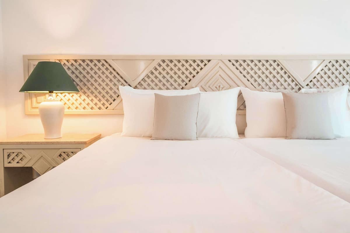 Superior Three-Bedroom Apartment