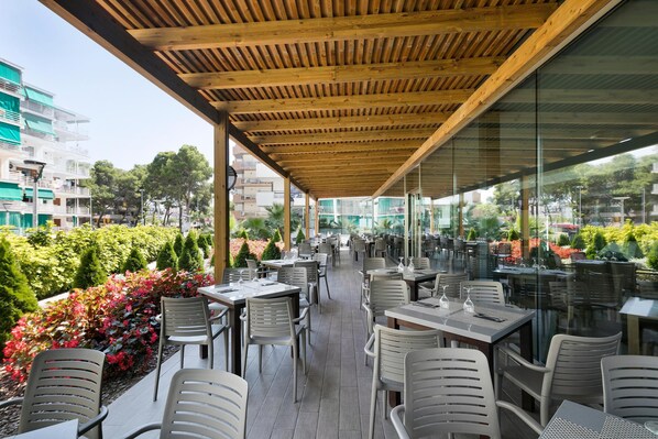 Breakfast and dinner served - Hotel Best Los Angeles (Salou)