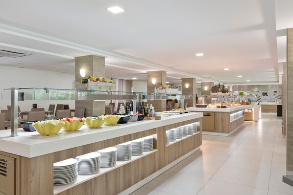 Breakfast and dinner served - Hotel Best Los Angeles (Salou)