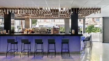 Bar (en el alojamiento)