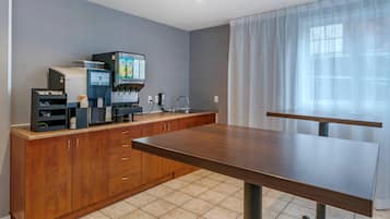 Desayuno para llevar incluido todos los días