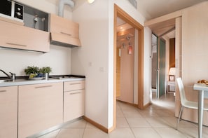 Junior Studio Suite, 1 Bedroom, Kitchenette | Dapur kecil peribadi