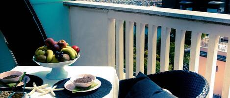 Vista para praia/oceano