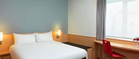 Premium bedding, in-room safe, desk, soundproofing